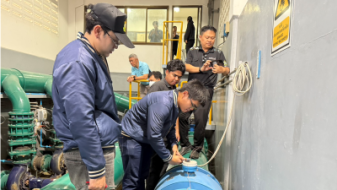 กองการจัดสรรน้ำร่วม สทน.7 ลงพื้นที่ร้อยลวดประทับตราเครื่องมือวัดปริมาณน้ำบริษัท เอ็กคอมธารา จำกัด โรงผลิตน้ำแพงพวย จ.ราชบุรี